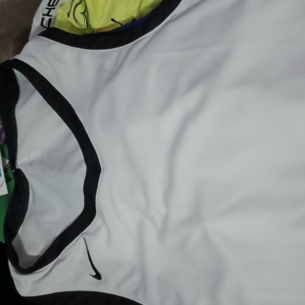Nike vest - Picture 3 of 4
